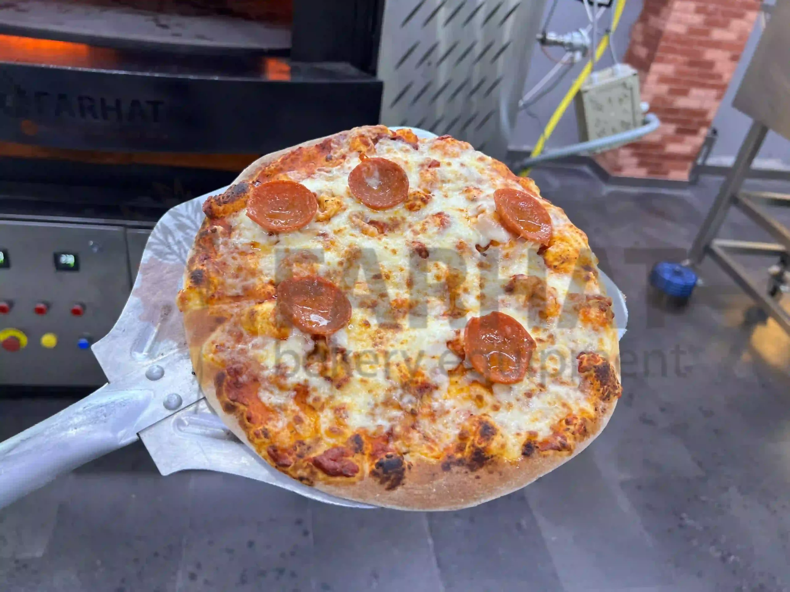 pizza baking stone rotating gaz oven