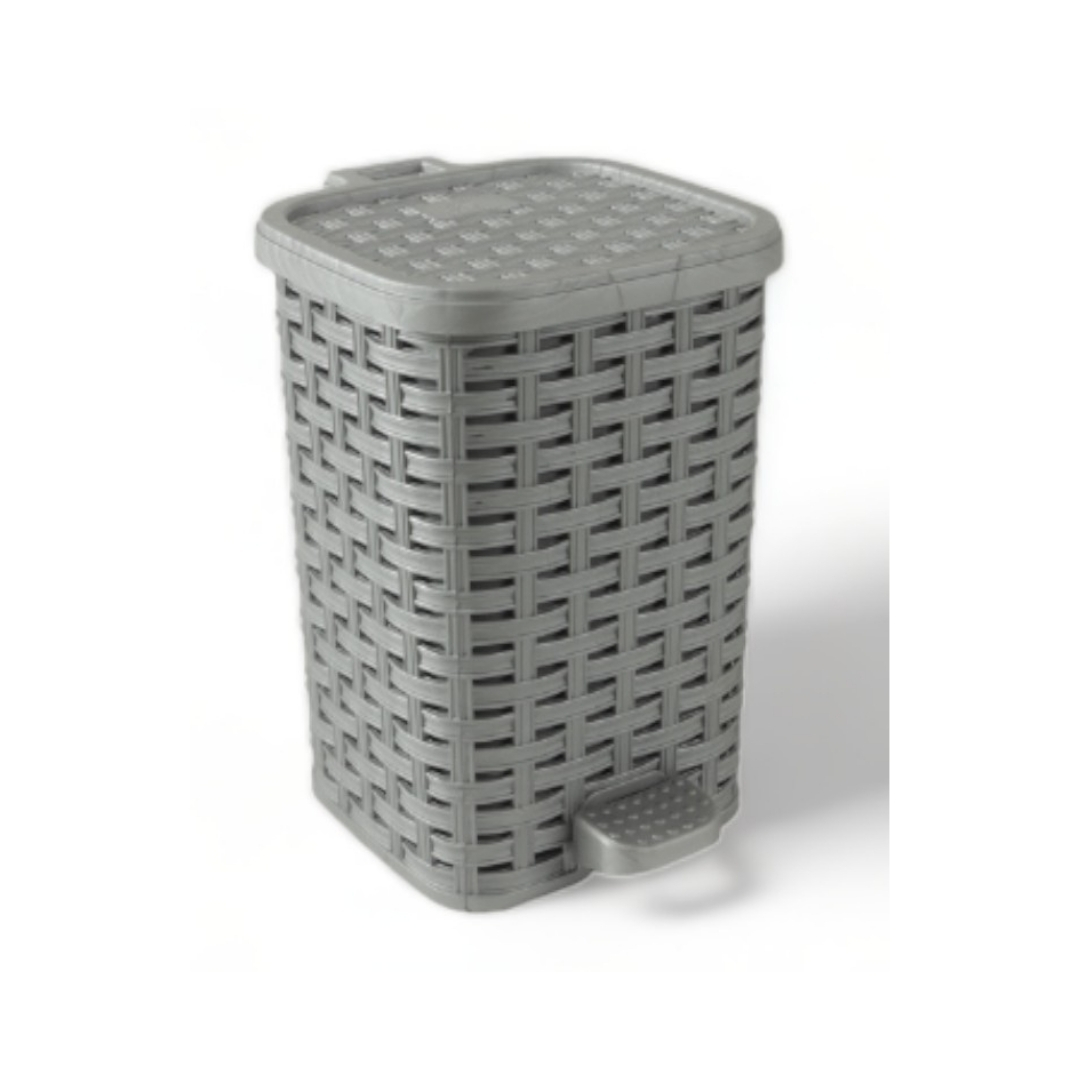 Rattan Dustbin 8L